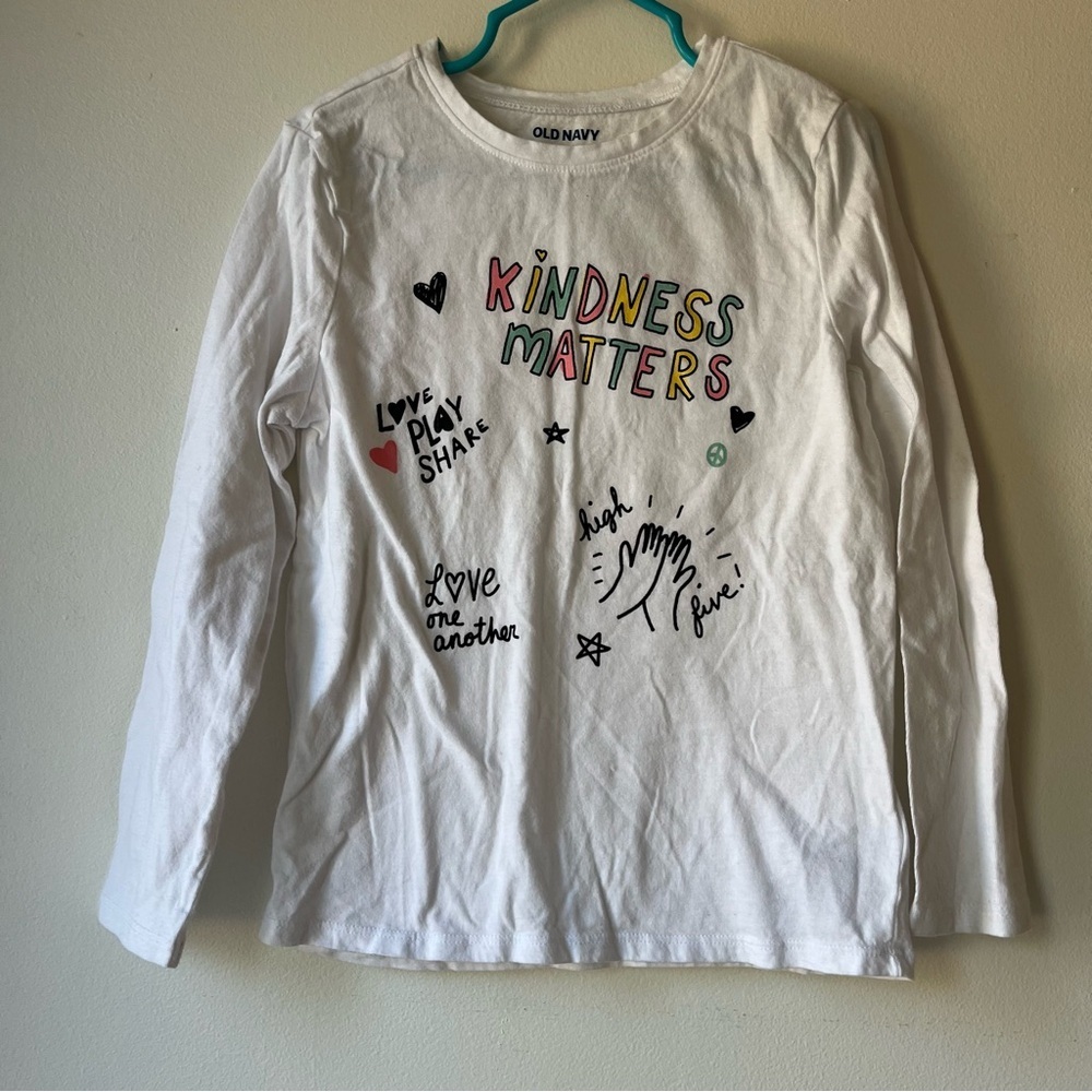 🌼 5/$20 Old Navy Girls Long Sleeve Graphic Tee Shirt Kindness Matters Size 6T